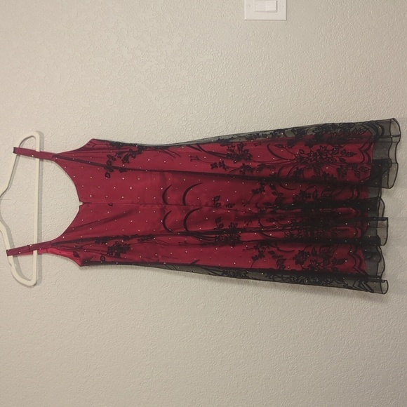 K studio collection vintage red sleeveless floral black lace midi dress - Picture 4 of 13